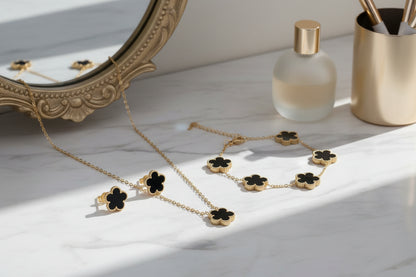 Five clover petal flower bracelet