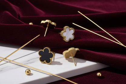 Five clover petal flower bracelet